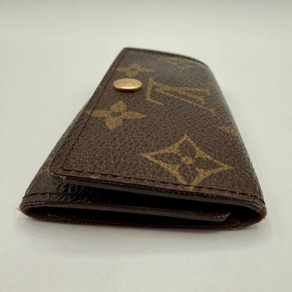 A- Condition Louis Vuitton Monogram 4-ring key holder + FREE COA! - Picture 3 of 6